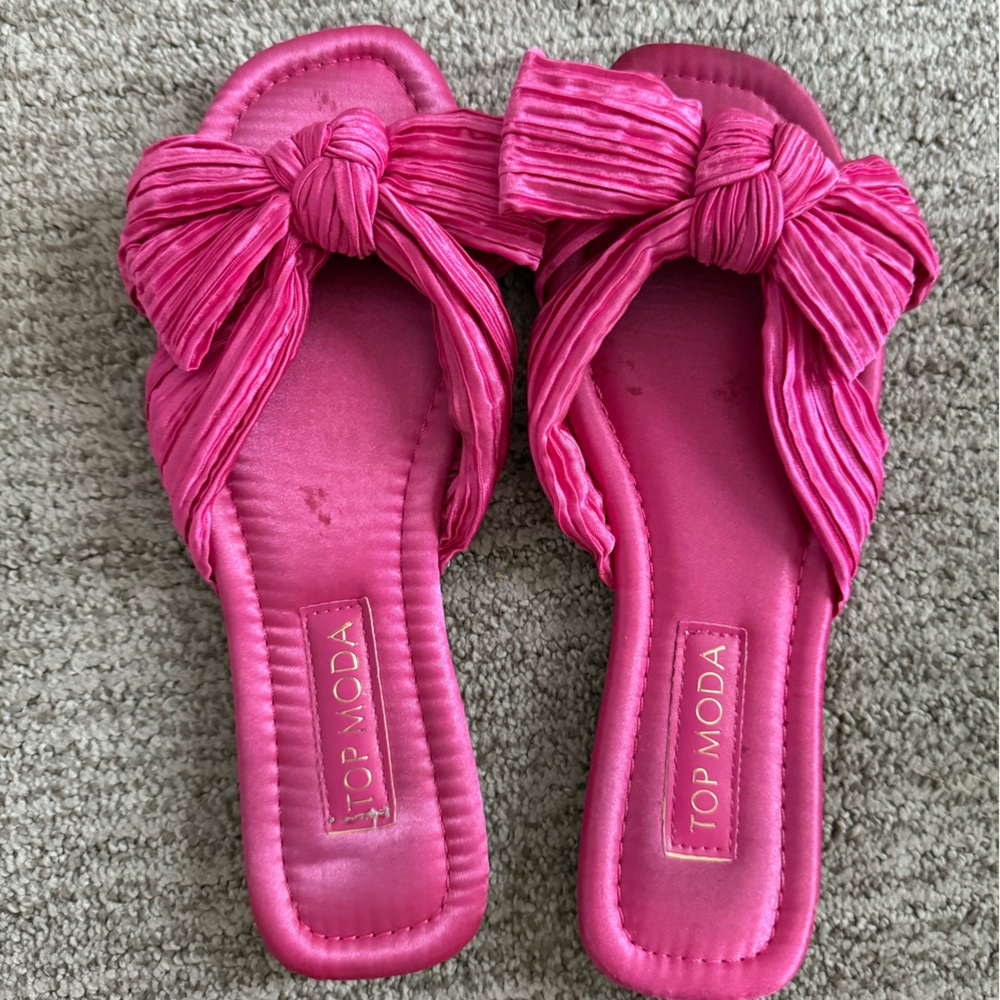 TOP Moda Fuchsia Bow Slide Sandals